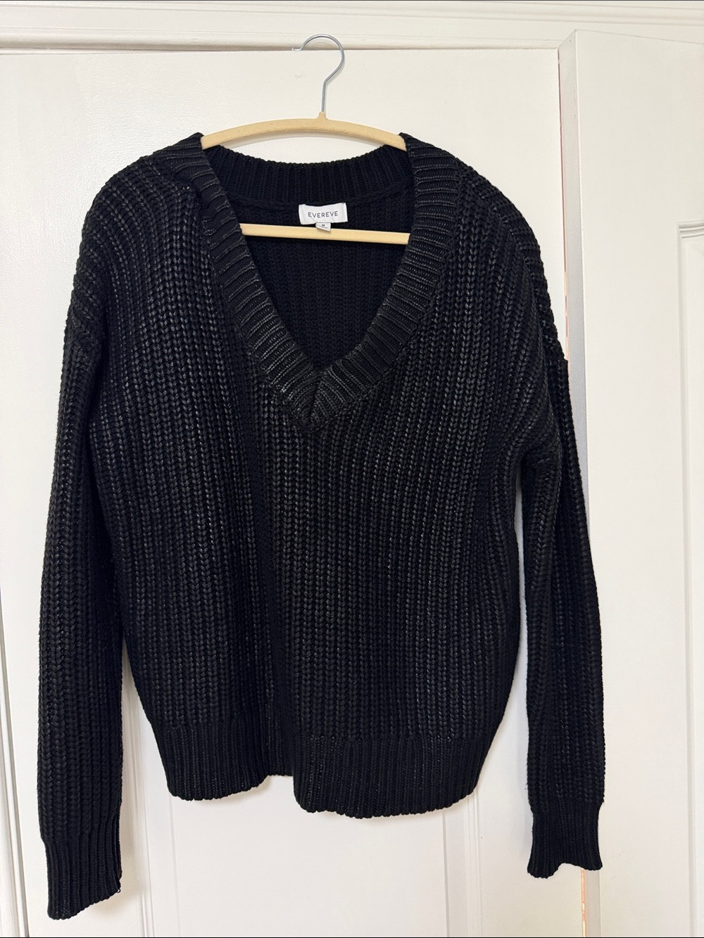 Evereve Black V-Neck Sweater -